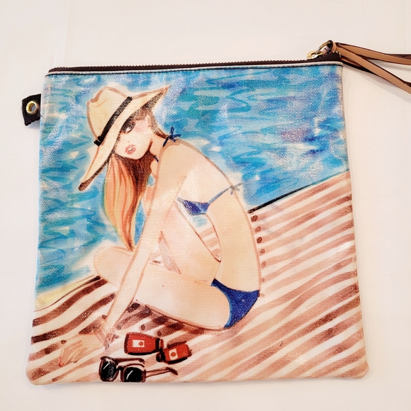 henri bendel Handbags - Henri Bendel Coated Canvas Beach Scene Wrislet